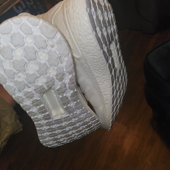 Mens Adidas Ultra Boost - Picture 5 of 6